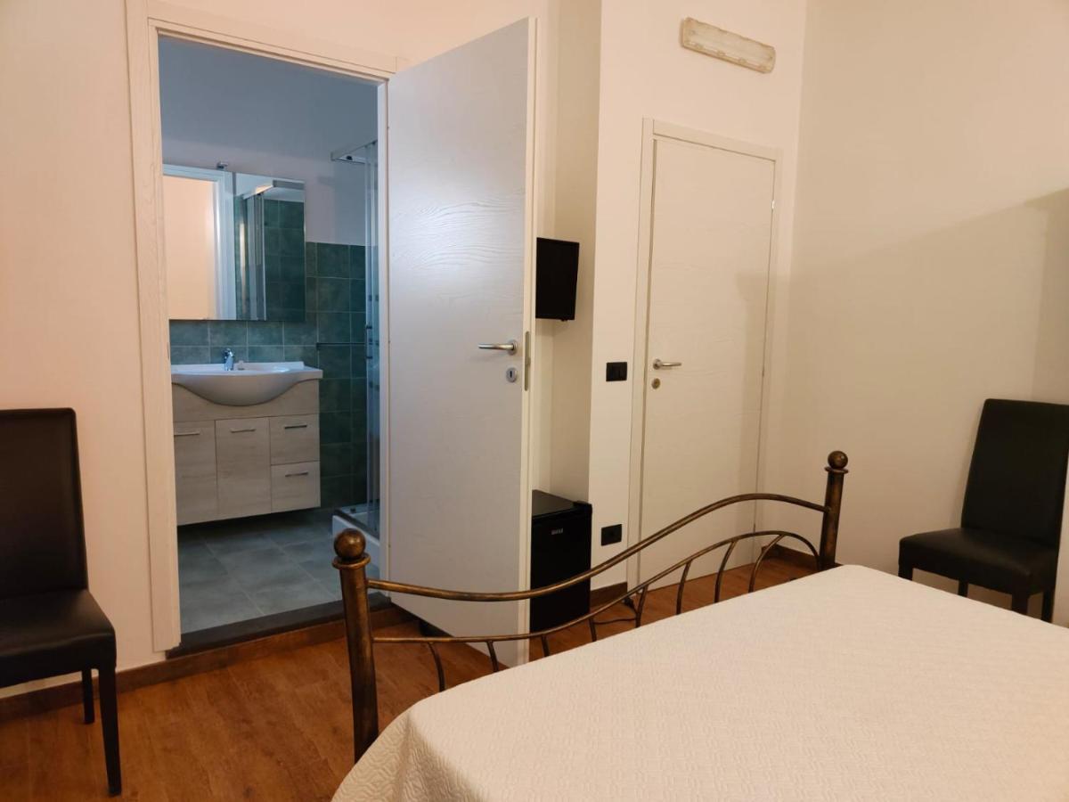 Casa Janas Affittacamere Bed & Breakfast พิสซินาส ภายนอก รูปภาพ